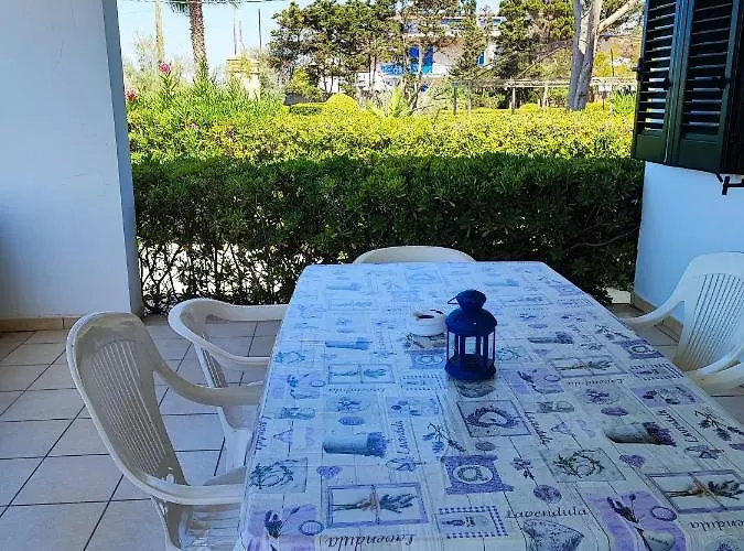 Francesca 切萨雷奥港